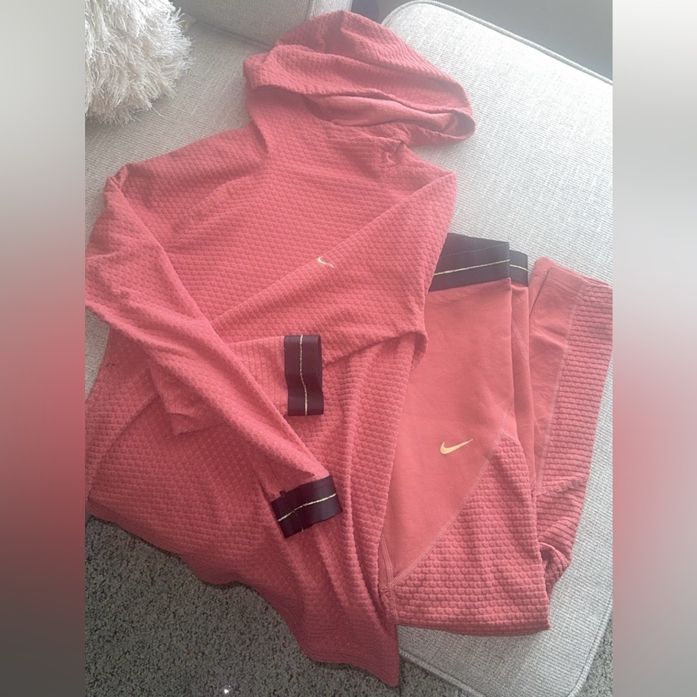 NIKE SET ✨ LIKE NEW
